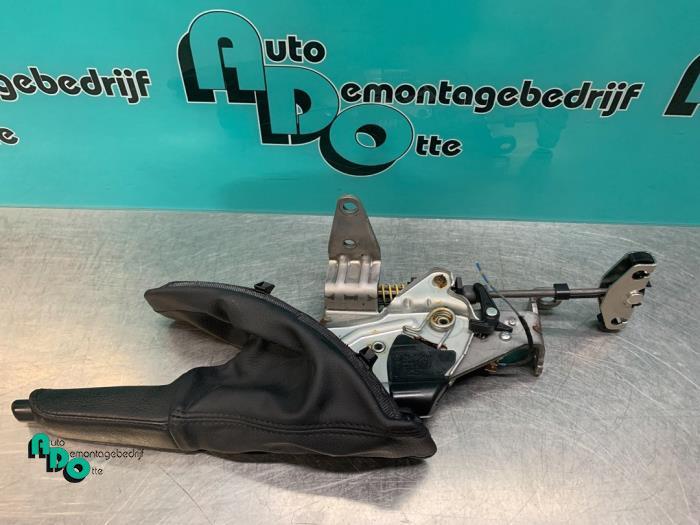 Handremhendel van een BMW 3-Serie (3-Serie 04-), Auto-onderdelen, Interieur en Bekleding, BMW, Gebruikt, 3 maanden garantie, Ophalen of Verzenden