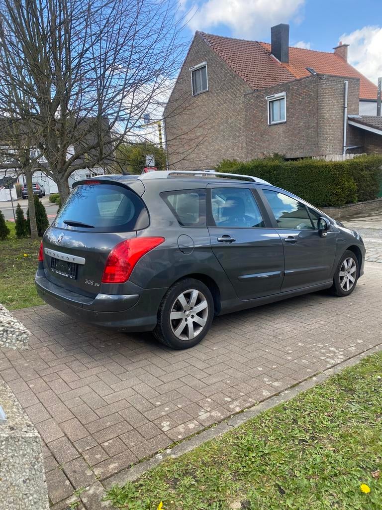 ️ description ️ Peugeot 308  essence 1.4 automatique 59012km, Autos, Peugeot, Particulier, Essence, Euro 5, Break, 6 portes, Automatique