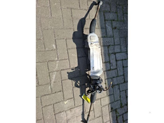 Crémaillère de direction d'un Volkswagen Caddy, Autos : Pièces & Accessoires, Commande, Volkswagen, Utilisé, 3 mois de garantie