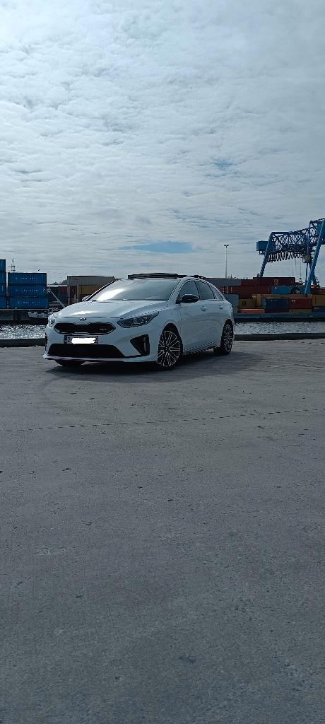 Kia ProCeed GT 1.6 T-GDi VOLLEDIGE OPTIES GARANTIE 2027, Auto's, Kia, Particulier, (Pro) Cee d, ABS, Achteruitrijcamera, Adaptieve lichten