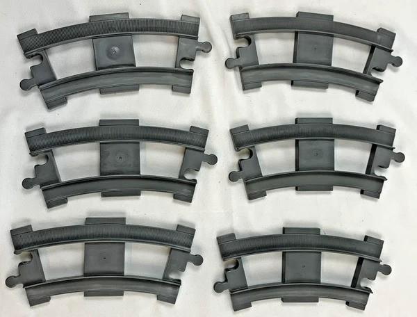 LEGO Duplo Curves Rails, 6 pièces, train gris original, Enfants & Bébés, Jouets | Duplo & Lego, Comme neuf, Duplo, Ensemble complet