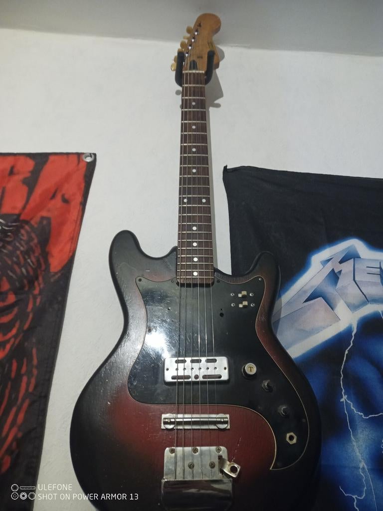 Teisco gitaren, Enlèvement, Fender