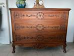 Luikse commode met fijn steekwerk., Antiek en Kunst, Ophalen