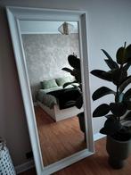 Miroir Ikea, Enlèvement