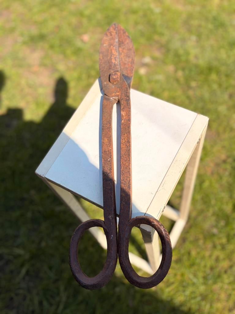 Antieke industriële blikschaar / metaalschaar (decoratief), Ophalen