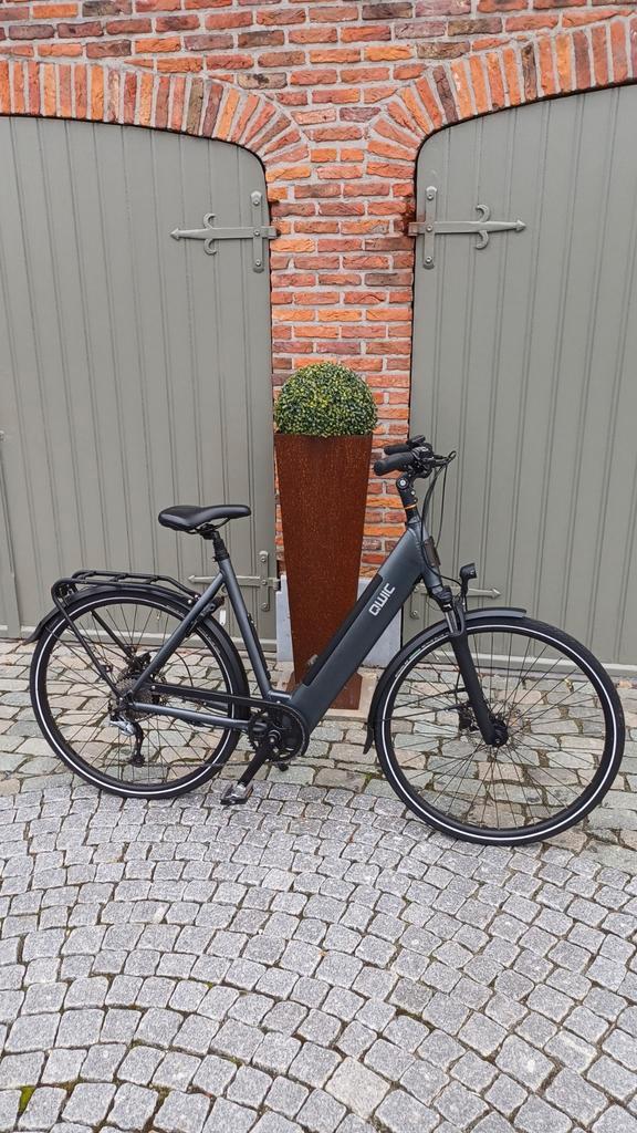 ELEKTRISCHE  DAMESFIETS  - QWIC  - FRAMEMAAT  57 ( NIEUW ), Fietsen en Brommers, Elektrische fietsen, Qwic, Ophalen