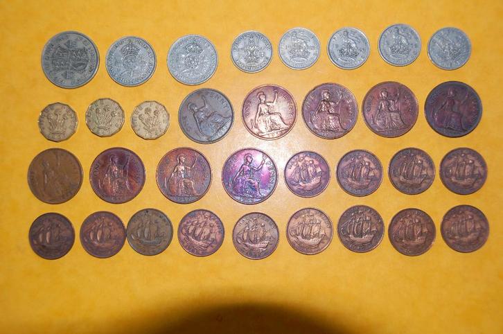 GEORGE VI : 33 verschillende 1937-1952 ; mooi lot, Postzegels en Munten, Munten | Europa | Niet-Euromunten, Setje, Verzenden