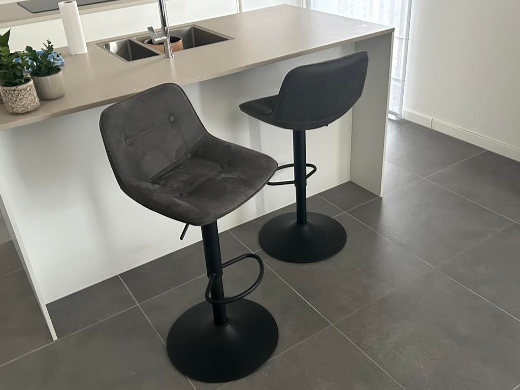 Twee barkrukken, Huis en Inrichting, Ophalen, Zo goed als nieuw, In hoogte verstelbaar