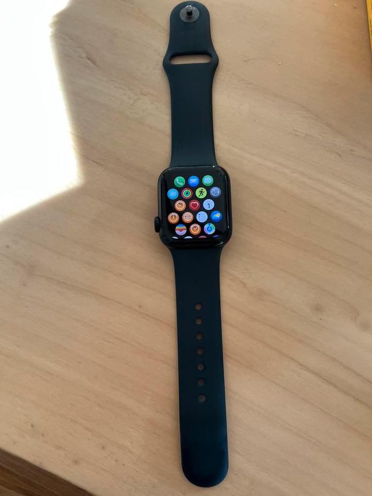 Apple Watch SE2 40 mm (Gps - Wifi), Bijoux, Sacs & Beauté, Montres connectées, Utilisé, iOS, Noir, Distance, Étanche, Enlèvement