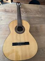 Guitare classique espagnole Admira pour droitier, Musique & Instruments, Instruments à corde | Guitares | Acoustiques, Enlèvement