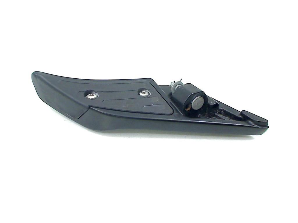 REPOSE PIEDS SUPPORT ARRIÈRE DROIT Aprilia, Motos, Dhr. S. di Majo, Utilisé, Info@cama-motorparts.nl, P.J. Troelstraweg 8 8
3144 CX  MAASSLUIS, NL