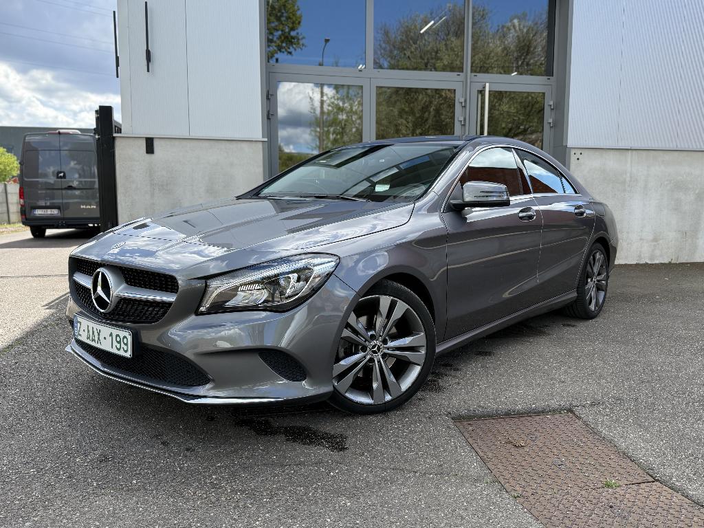 Mercedes-Benz CLA 180, 4 cilinders, Leder en Stof, Zilver of Grijs, Te koop