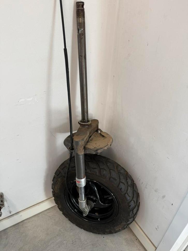 Piaggio / Gilera Typhoon Voor Vork, Fietsen en Brommers, Brommeronderdelen | Scooters, Zo goed als nieuw, Piaggio, Overige typen