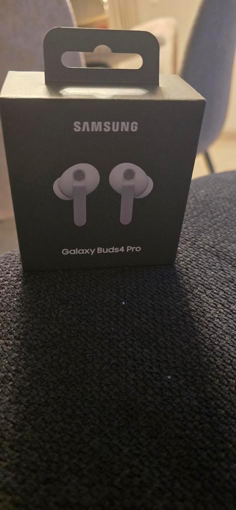Samsung Galaxy Buds4 Pro blanc Nouveau, Télécoms, Téléphonie mobile | Écouteurs, Neuf, Intra-auriculaires (In-Ear), Bluetooth