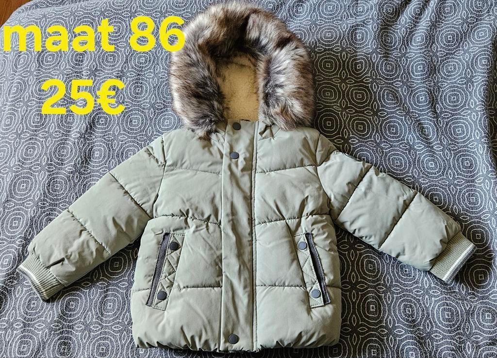 2 winterjassen maat 86, Ophalen, Zo goed als nieuw