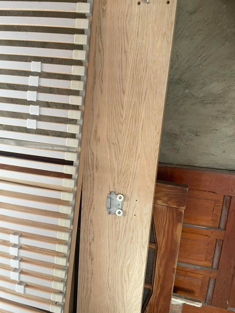 Dubbe bed met lattenbodem 140 x 200, Ophalen, Gebruikt, Hout