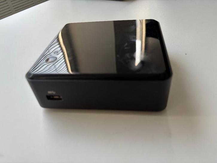 Intel NUC I5, Computers en Software, Desktop Pc's, Refurbished, Minder dan 2 Ghz, SSD, 8 GB, Met videokaart, Ophalen of Verzenden