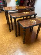 Bijzettafel, Enlèvement