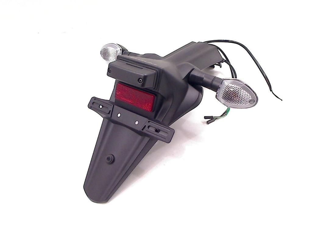 PORTE PLAQUE D'IMMATRICULATION Suzuki GSX S 950 (01-2022/-), Motos, Dhr. S. di Majo, Utilisé, Info@cama-motorparts.nl, P.J. Troelstraweg 8 8
3144 CX  MAASSLUIS, NL