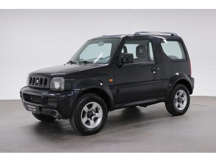 Suzuki Jimny 1.3i Suzuki Jimny 1.3i 86ch, Autos, Suzuki, Jimny, Air conditionné, Vitres électriques, Jantes en alliage léger, Peinture métallisée