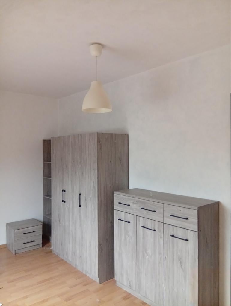 Montage meuble et de montage meuble homme à tout faire