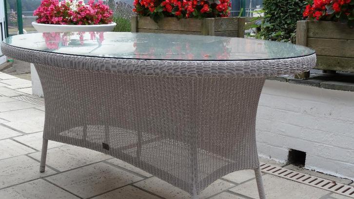 TUINTAFEL 4 SEASONS, Tuin en Terras, Tuintafels, Gebruikt, Ovaal, Wicker, Ophalen
