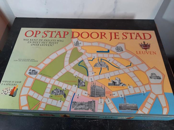 Bordspel: Op stap door je stad, Leuven 1998, Hobby en Vrije tijd, Gezelschapsspellen | Overige, Zo goed als nieuw, Vijf spelers of meer