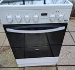 Zanussi fornuis met oven, Elektronische apparatuur, Fornuizen, Ophalen, 4 kookzones, Zo goed als nieuw, Vrijstaand