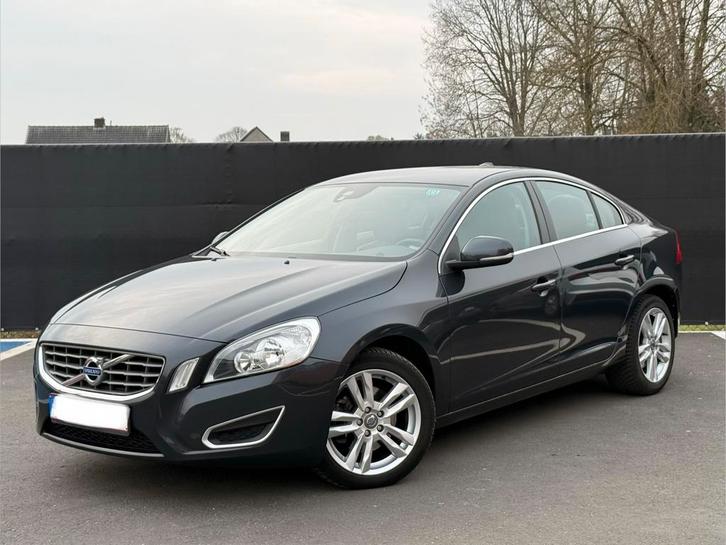 Volvo S60 2.0 Diesel D3 163pk Automaat 5cilinder, Auto's, Volvo, Particulier, S60, Zetelverwarming, Diesel, Euro 5, Stadsauto