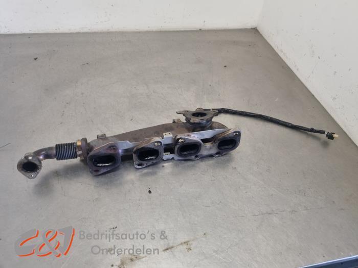 Tubulure d'échappement d'un Mercedes Vito, Autos : Pièces & Accessoires, Systèmes d'échappement, Mercedes-Benz, Utilisé, 3 mois de garantie