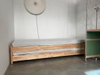 UTÅKER Stapelbaar logeerbed, 80x200 cm incl. foammatrassen, Huis en Inrichting, Slaapkamer | Bedden, Ophalen, Zo goed als nieuw