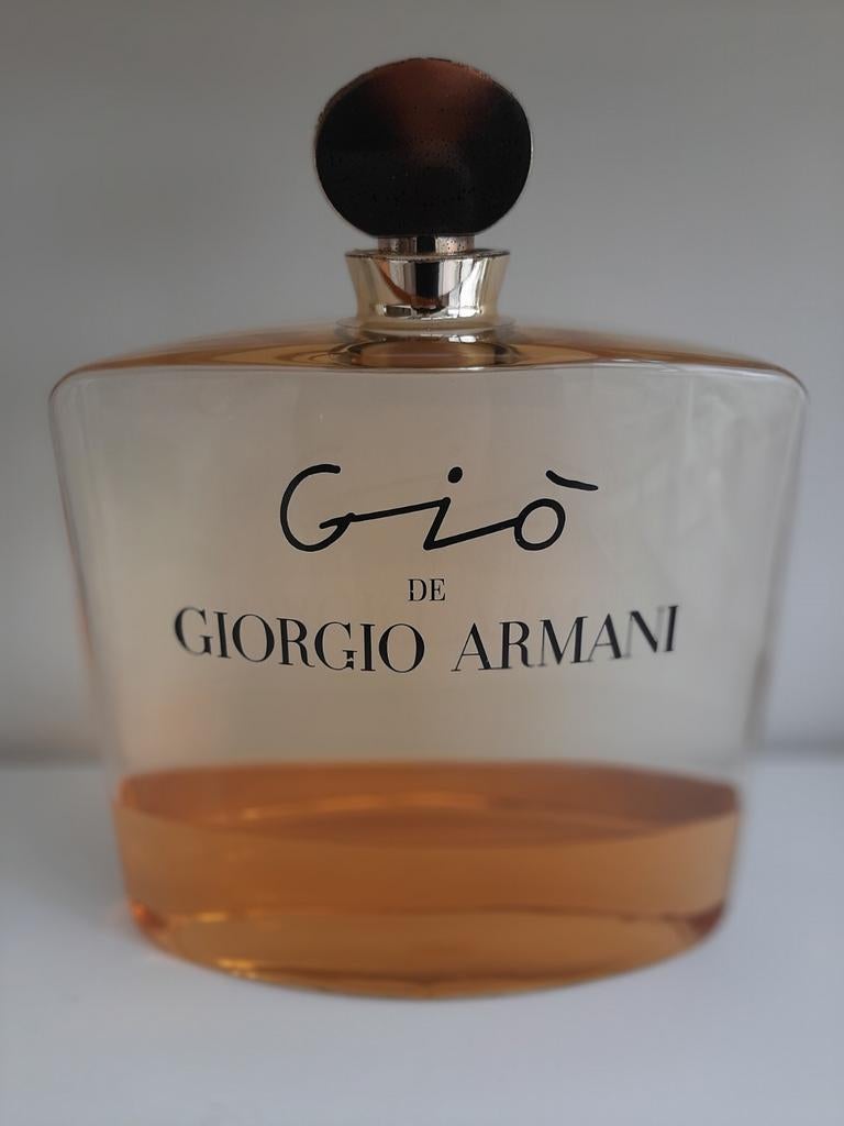 Grote dummy-fles van ARMANI Gio