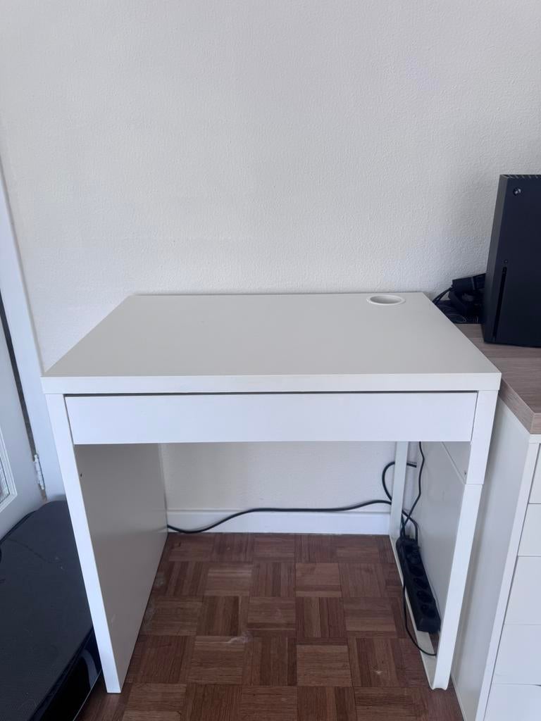 Bureau blanc Mickle IKEA, Maison & Meubles, Bureaux, Enlèvement, Utilisé