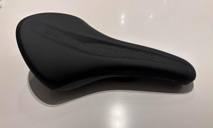 Selle Fizik Aliante 150mm, Vélos & Vélomoteurs, Vélos Pièces, Comme neuf, VTT, Enlèvement