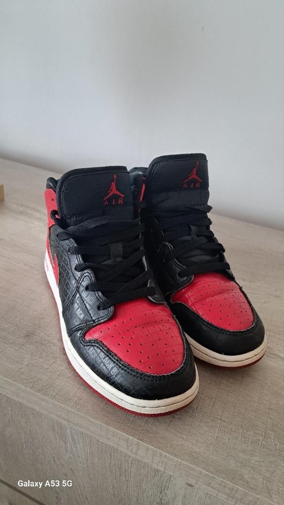 Zejn zoals njiuw Jordan Nike Adidas