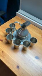 Carafe en etain avec son assiette et 6 gobelets, Antiquités & Art, Enlèvement ou Envoi