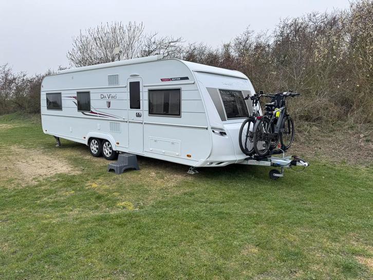 Caravan tabbert da vinci 700kd, Caravans en Kamperen, Caravans, Particulier, meer dan 6, Tabbert, Frans bed, Omvormbare zithoek