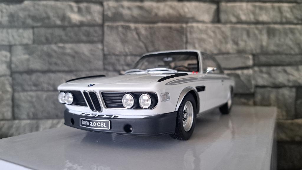 BMW 3,0 CSL Chamonix White 1/18ème ottomobile, Neuf, OttOMobile, Enlèvement ou Envoi, Voiture