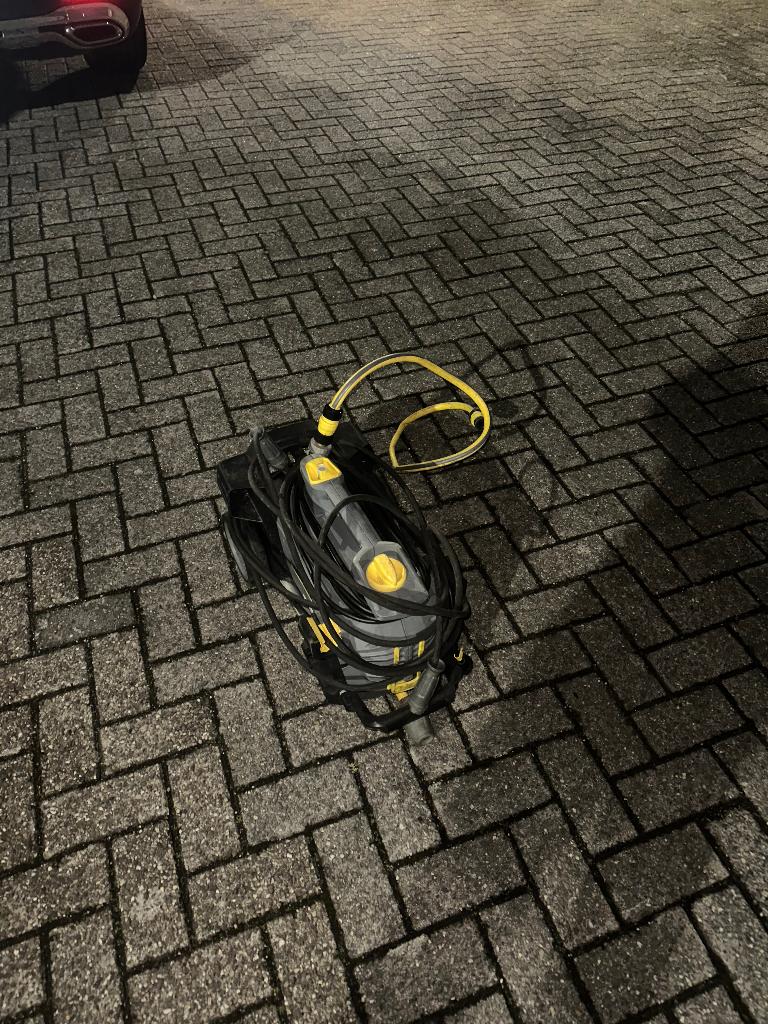 Nettoyeur haute pression professionnel Karcher, Karcher - Kärcher -, Avec pression d'eau réglable, Comme neuf, Enlèvement