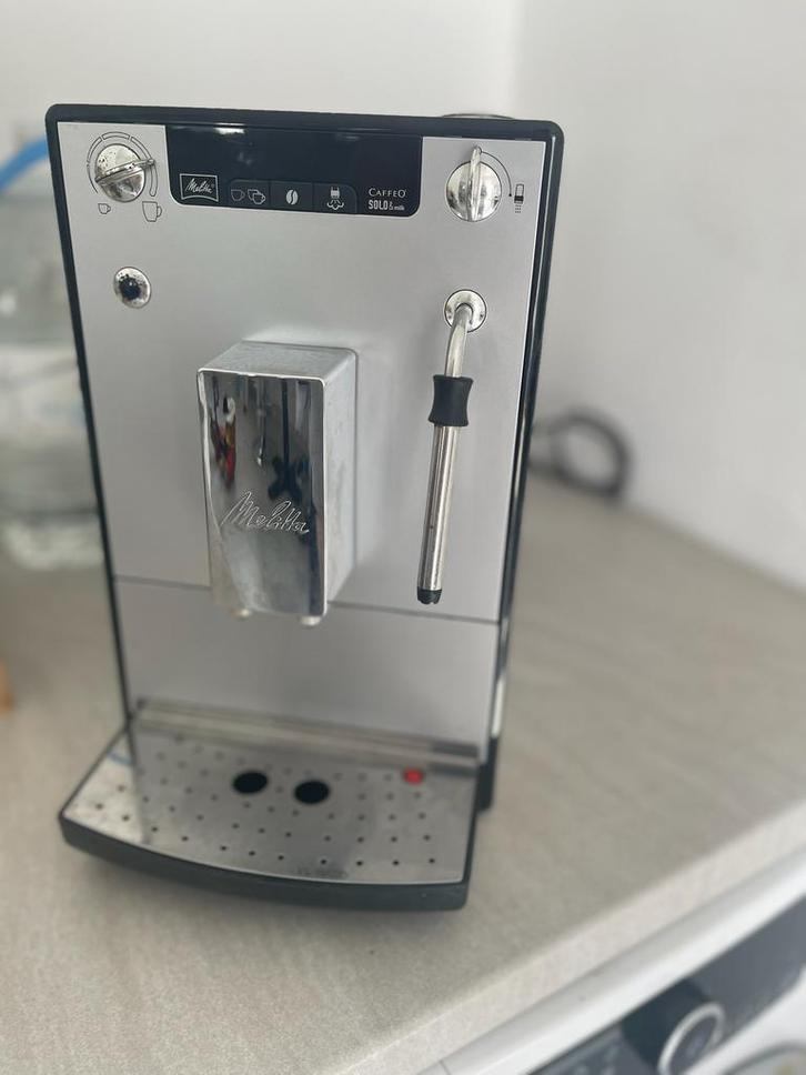 Melitta caffeo solo & milk, Elektronische apparatuur, Koffiezetapparaten, Zo goed als nieuw, Koffiemachine, Ophalen
