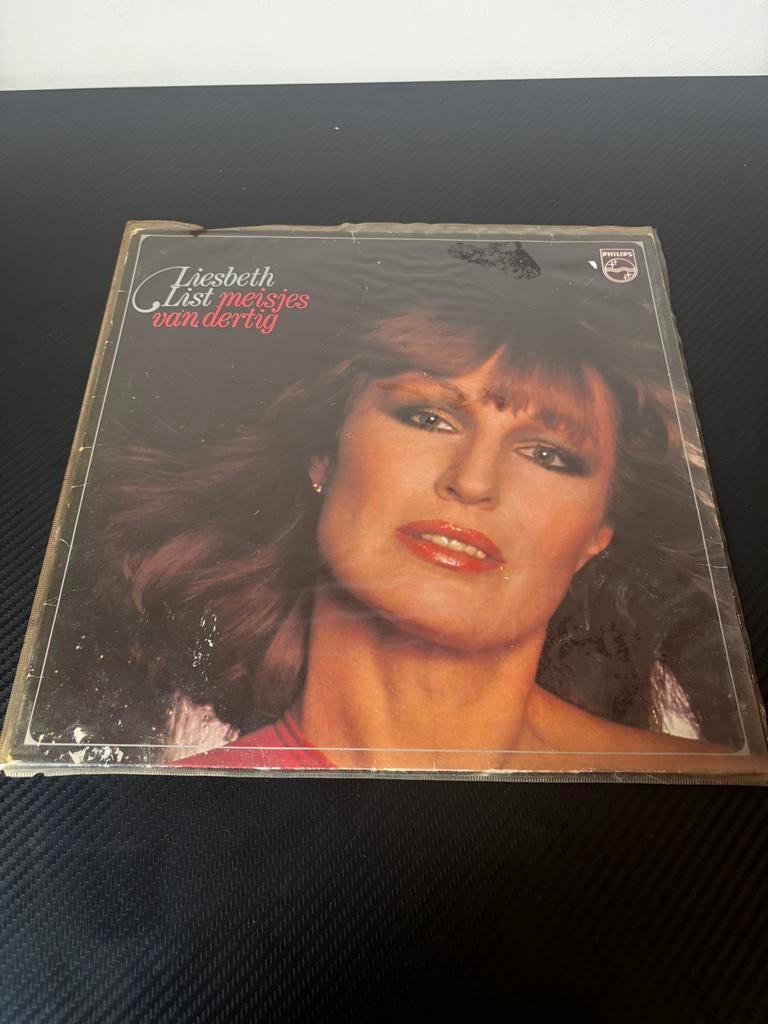 Liesbeth List – Meisjes van dertig LP vinyl (1979), CD & DVD, Vinyles | Néerlandophone, Enlèvement ou Envoi, Autres formats, Comme neuf