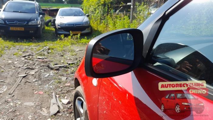 Buitenspiegel links van een Suzuki Swift, Gebruikt, -, -, Ophalen of Verzenden