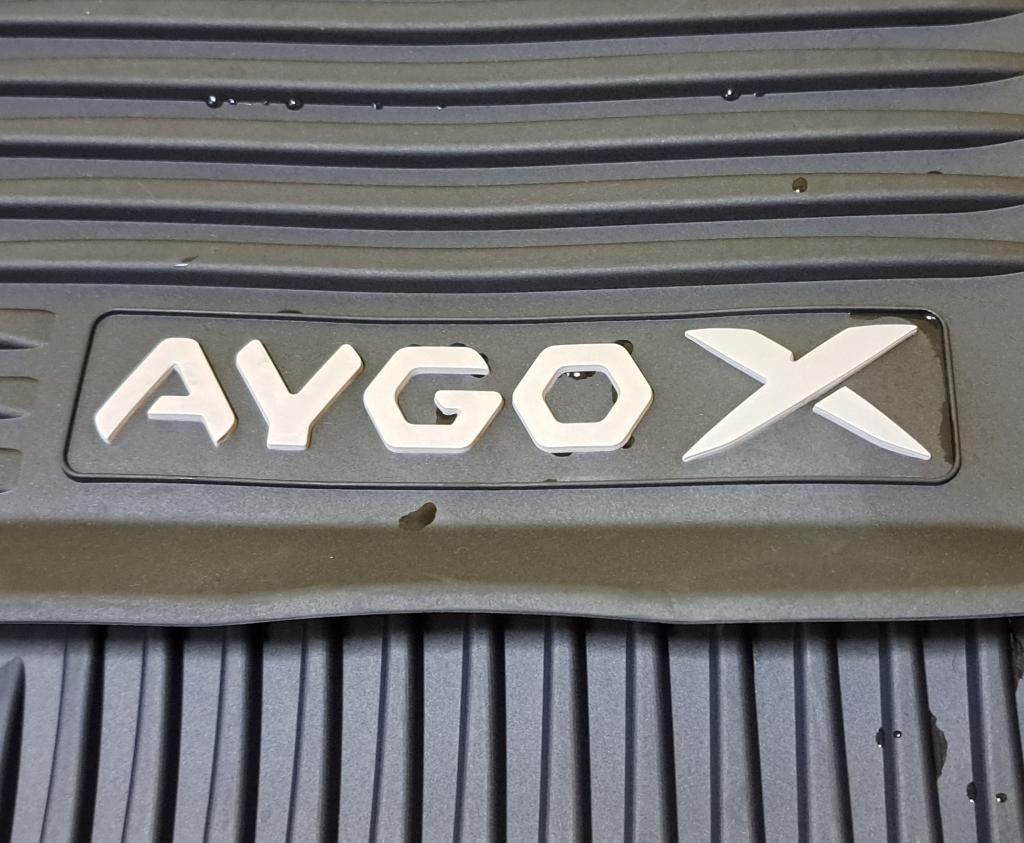 Tapis de voiture en caoutchouc Toyota Aygo, Autos : Divers, Tapis de voiture, Neuf, Enlèvement ou Envoi