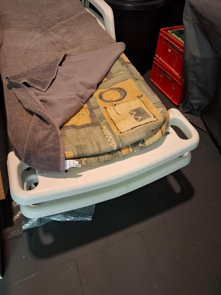 2 ligbedden, Jardin & Terrasse, Chaises longues, Enlèvement, Utilisé, Synthétique, Mobile