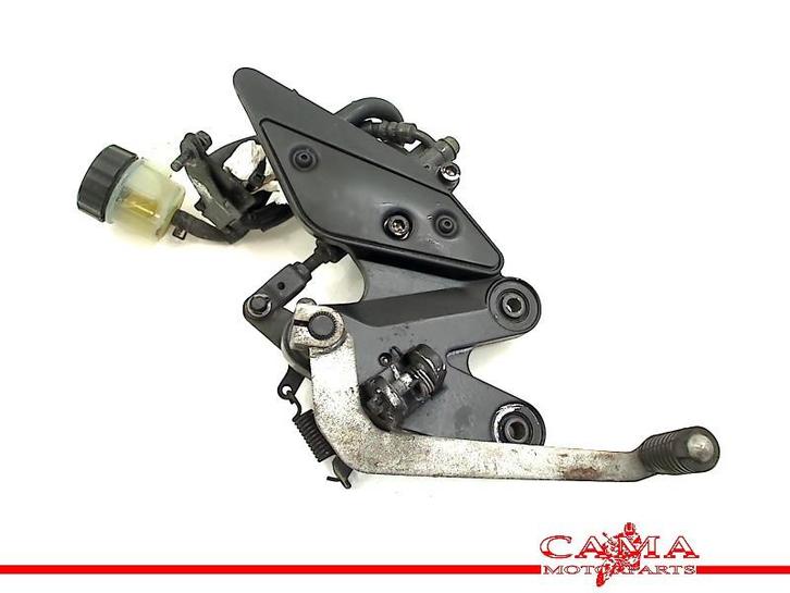 REPOSE PIEDS AVANT DROIT Yamaha FZ 6 2007-2009 (FZ6 FAZER), Motos, Pièces | Yamaha, Utilisé