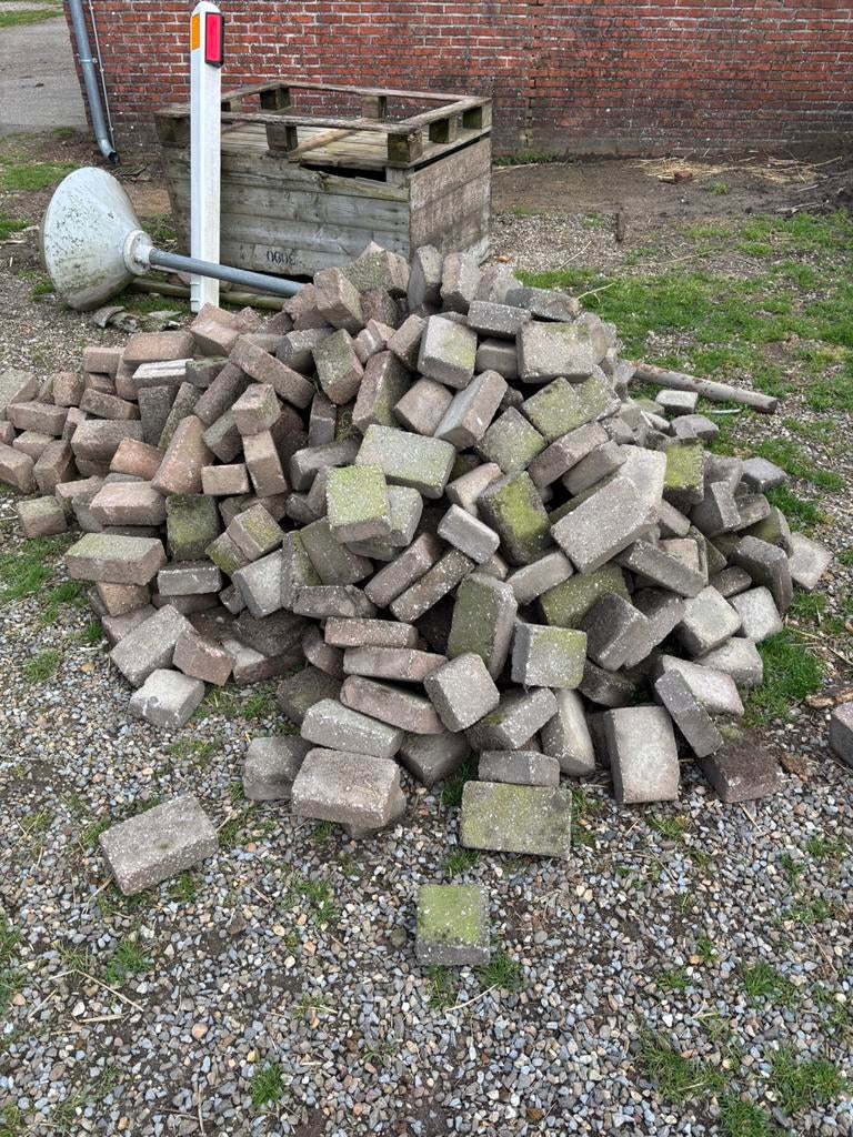 Gratis!! Verschillende klinkerpartijen, Tuin en Terras, Tegels en Klinkers, Ophalen, Zo goed als nieuw