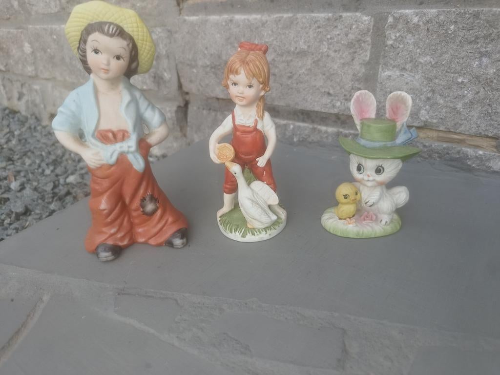 3 leuke keramische beeldjes, Ophalen