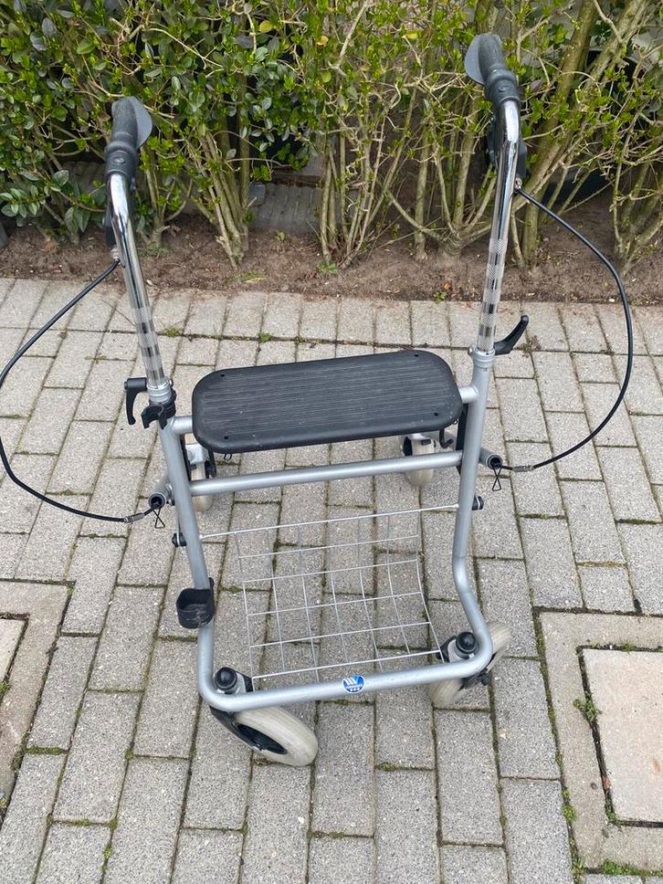 Degelijke Vermeiren Rollator – Verstelbaar & Inklapbaar, Divers, Déambulateurs, Utilisé, Enlèvement