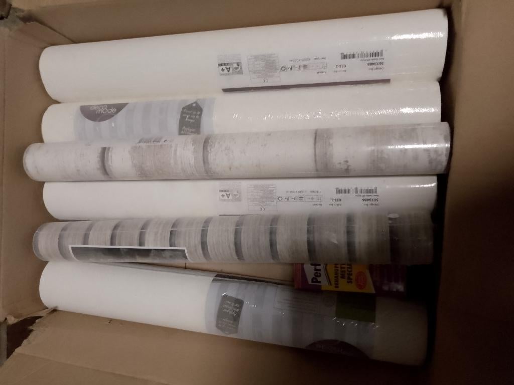 rollen behangpapiere + lijm, Huis en Inrichting, Ophalen
