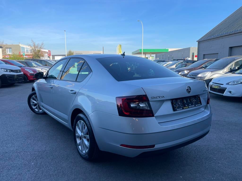 Skoda Octavia 1.0i | AUTOMAAT | Carplay | Cruise  *GARANTIE*, Auto's, Automaat, Stof, Euro 6, Parkeersensor